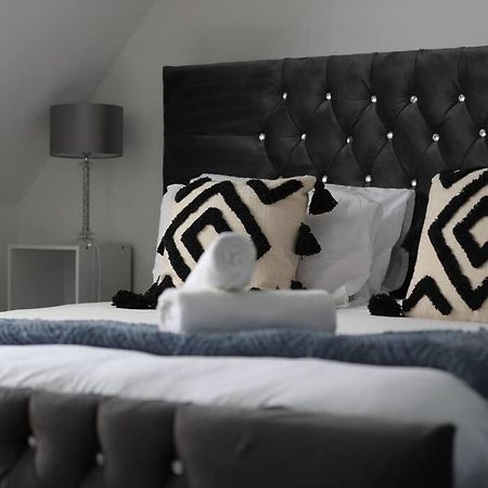 Two-Bedroom Apartment With Scenic Balcony View Shipley  Exteriör bild