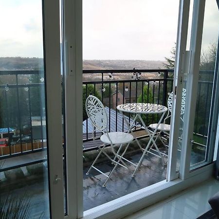 Two-Bedroom Apartment With Scenic Balcony View Shipley  Exteriör bild
