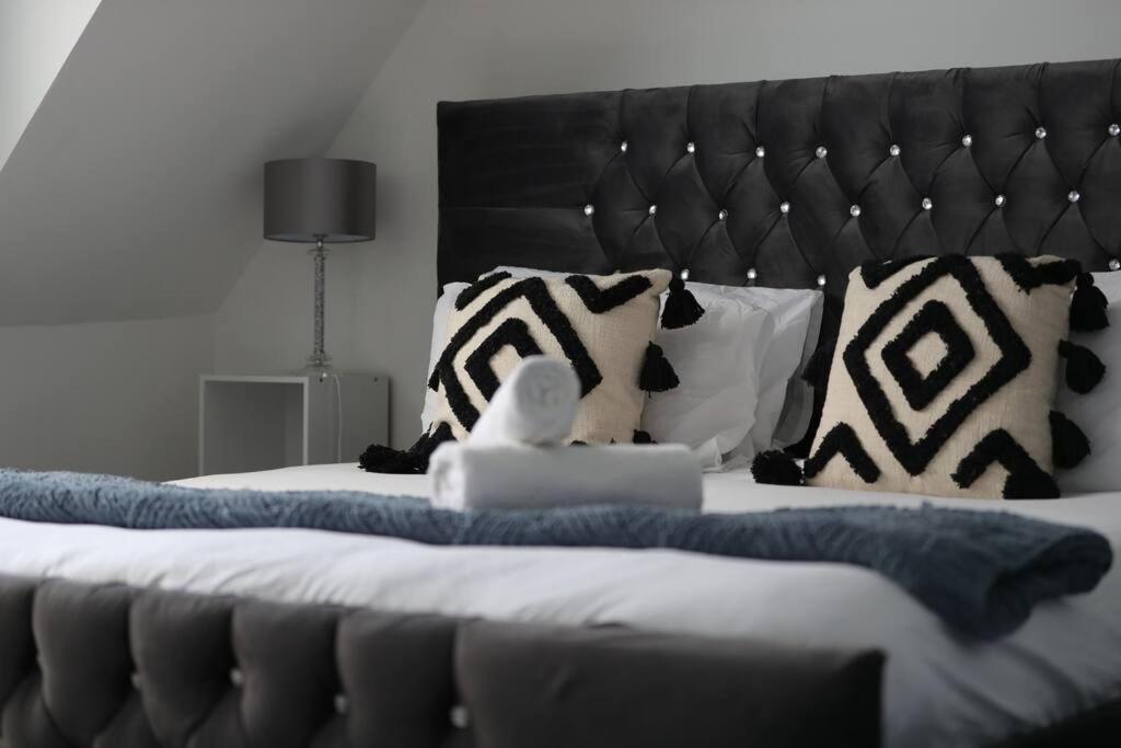 Two-Bedroom Apartment With Scenic Balcony View Shipley  Exteriör bild