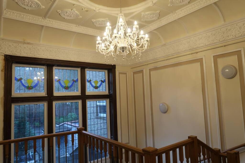 Two-Bedroom Apartment With Scenic Balcony View Shipley  Exteriör bild